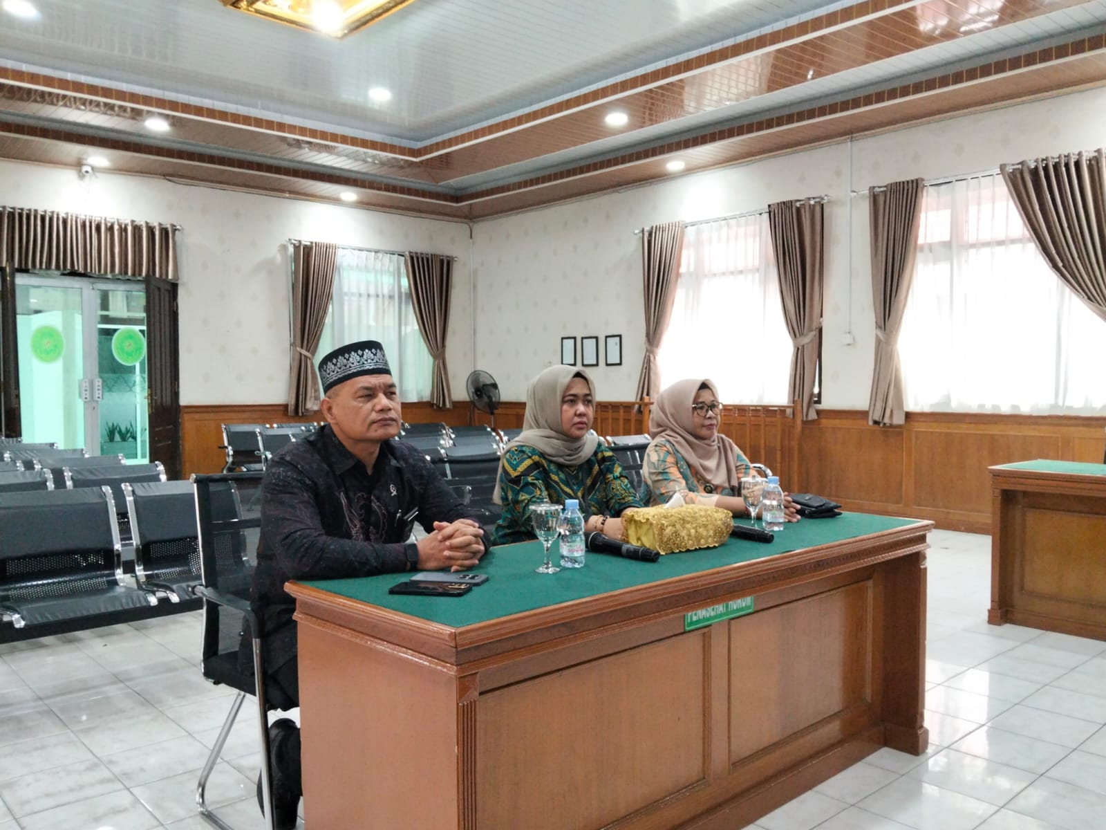Pengadilan Negeri Pekanbaru mengikuti Bimtek Percepatan Penyelesaian Perkara pada Peradilan Umum Sewilayah Hukum Pengadilan Tinggi Riau secara Daring