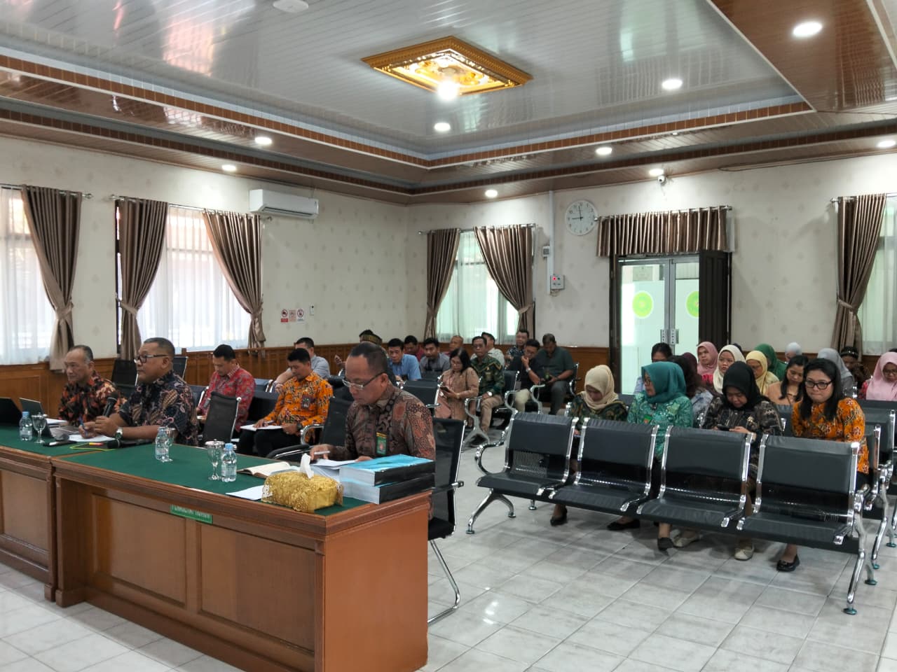 Pengadilan Negeri Pekanbaru Mengikuti Kegiatan Pengawasan Daerah Pengadilan Tinggi Riau secara daring